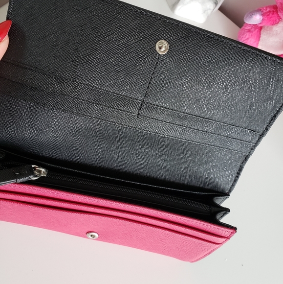 DKNY leather wallet - Picture 4 of 4